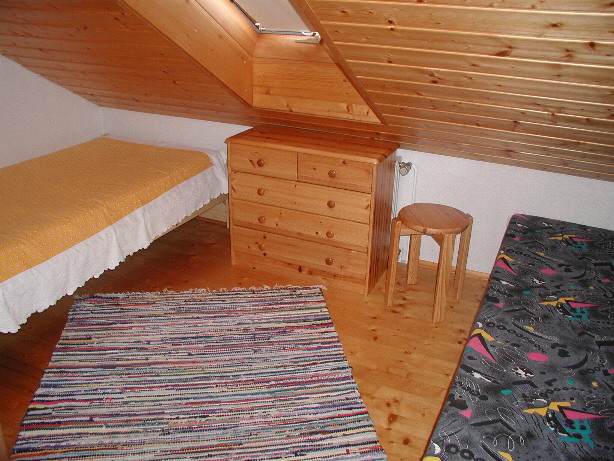 Schlafzimmer 2